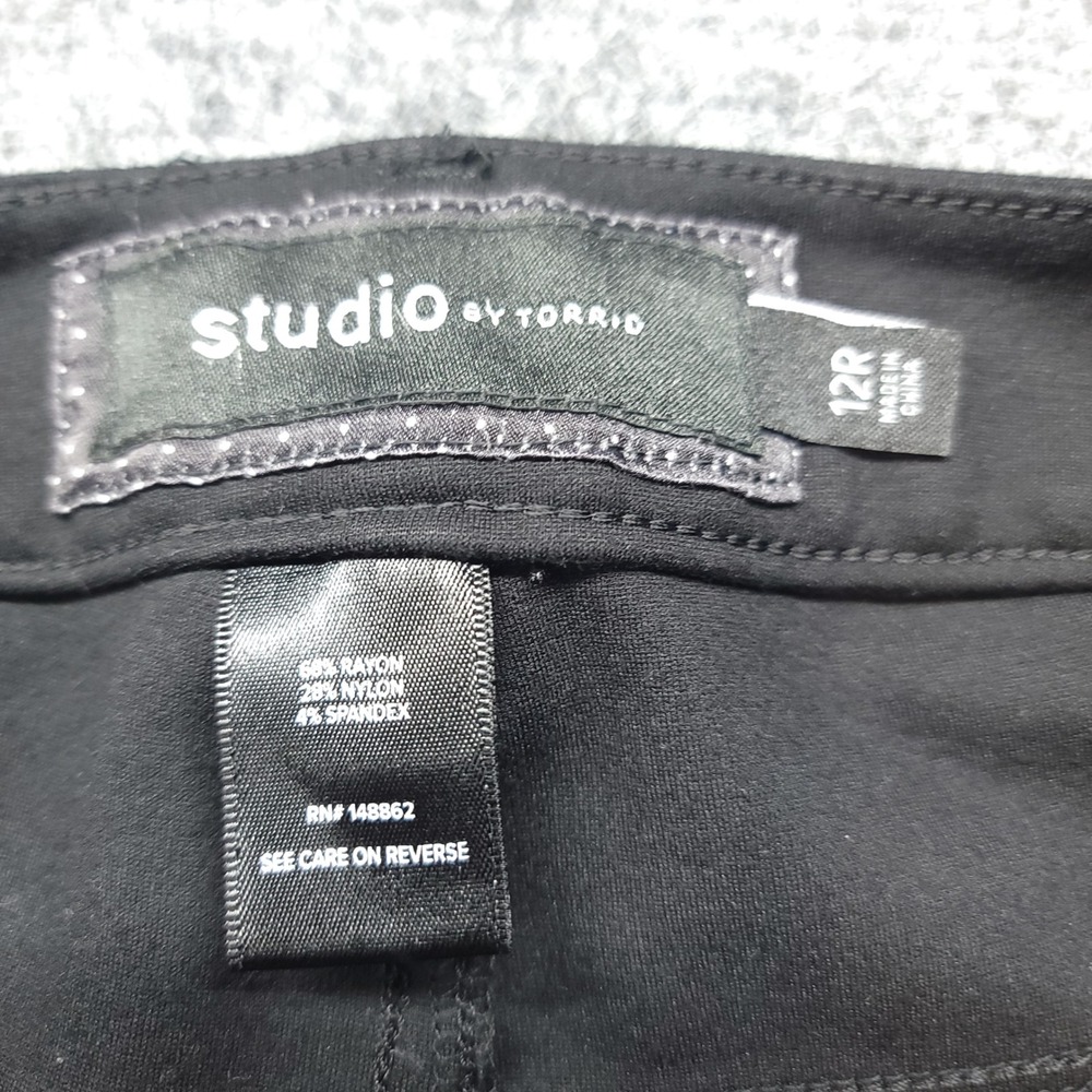 Studio by Torrid Womens Black Ponte Skinny Pants Size 12R 575536 - Picture 5 of 11